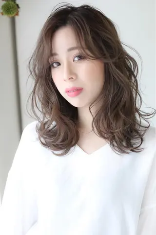 ミディアム カラー パーマ 末吉 慶多のヘアスタイル