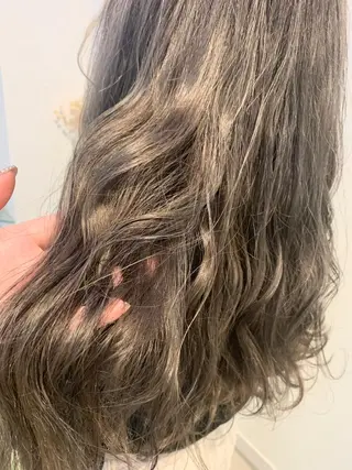 ロング カラー 極艶透明感カラー🐰 髪質改善/出雲つぐみのヘアスタイル