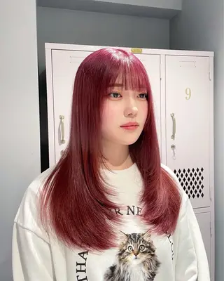 セミロング カラー 菜々🫧新宿 透明感ケアブリーチのヘアスタイル