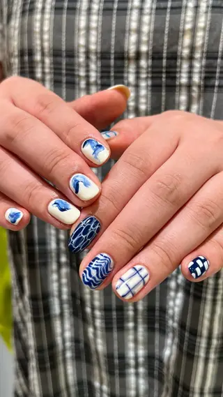 ネイル オシャレデザイン 🧺🪽/SHUNOのヘアスタイル