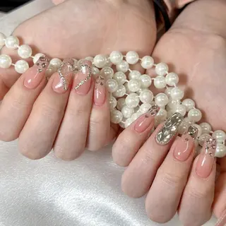 ネイル Queen‘s シシのネイルデザイン