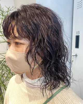 ミディアム カラー パーマ デザインカラー/パー マ🦖外岡咲希🦖のヘアスタイル
