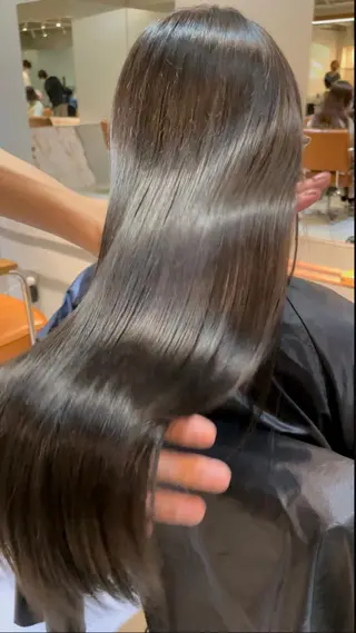 ロング SALOWIN 表参道所属・シンカ 表参道のヘアスタイル