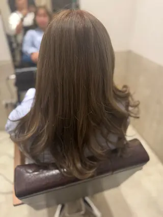 ロング カラー GO TODAY SHAiRE SALON原宿Stella店所属・GO TODAY シェアサロンのヘアスタイル