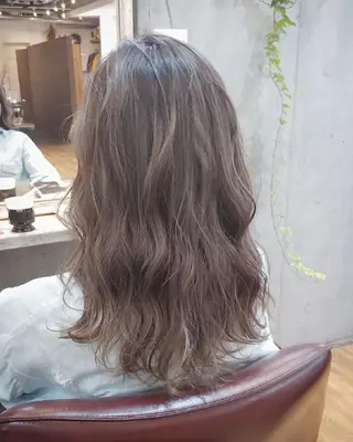 セミロング カラー パーマ ヘアアレンジ ペスカ豊崎店　沖縄所属・ショート指名No.1 店長　清水のヘアスタイル