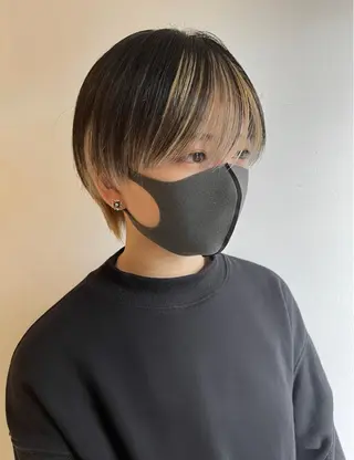 ショート カラー 吉田 美優のヘアスタイル