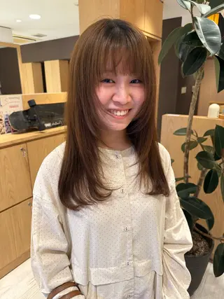 ロング 森浦 莉乃のヘアスタイル