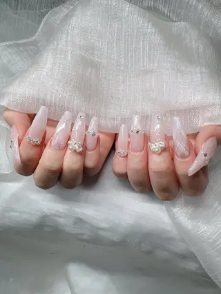 ネイル Lee Nailsのネイルデザイン