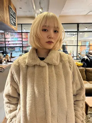 ショート カラー ファッションに 溶け込むstyleのヘアスタイル