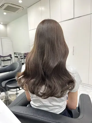 ロング 🌼リナ🌼赤み消し オリーブ/ブラウンのヘアスタイル