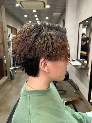 ショート 革命🔥ツイスパ/フ ェザー特化SHOTAのヘアスタイル