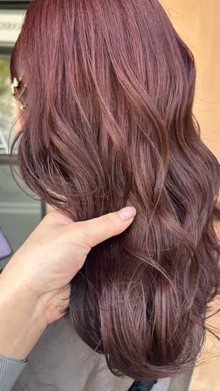 ミディアム lafith hair Glanz 桂所属・かじももな｜縮毛矯正 ｜透明感カラーのヘアスタイル