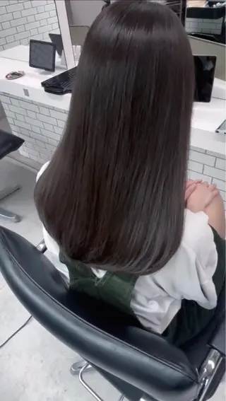 セミロング パーマ 顔まわり特化🫧大人 垢抜け💓SHIONのヘアスタイル