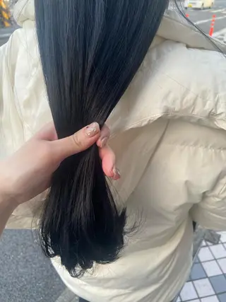 ロング カラー yond所属・ハラダ ヒナミのヘアスタイル