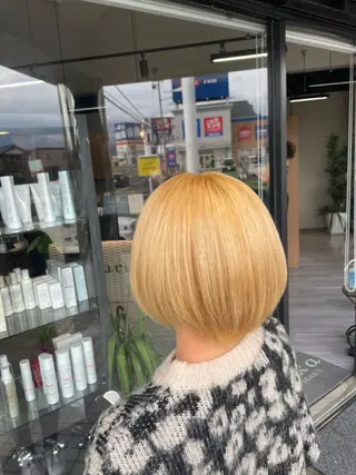 ショート カラー alu所属・マキノ キョウカのヘアスタイル