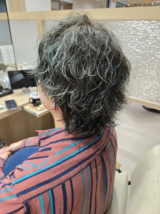 ショート メンズ パーマ カラー 🫧高濃度水素カラー ✂️鈴木 直人のヘアスタイル