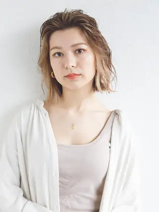 ミディアム 柳下 涼のヘアスタイル
