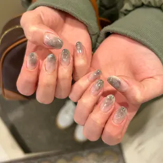 ネイル ⠀ loggy.のネイルデザイン