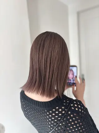 ミディアム カラー 栗林 茉那のヘアスタイル