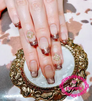 ネイル CROWN プライベートサロンのネイルデザイン