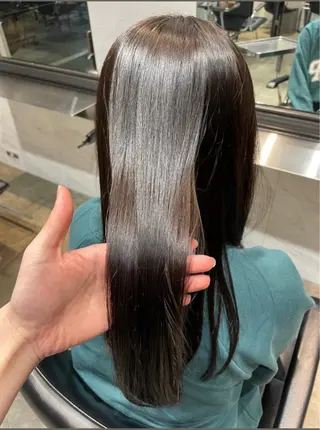 セミロング カラー HARUKA 🤍のヘアスタイル