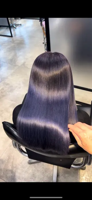 ロング カラー 及川シゲル 髪質改善講師のヘアスタイル