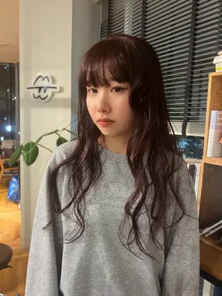 ロング カラー 南部 綾音のヘアスタイル