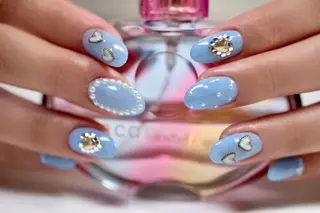 ネイル ママリンド　志村坂上店所属・しみ えんのネイルデザイン