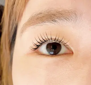 マツエク・マツパ Vif【ヴィフ】所属・【 Vif 】 SHIORIのマツエク・マツパデザイン