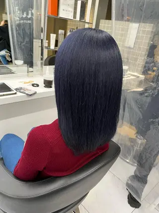 セミロング 艶カラー の達人のヘアスタイル