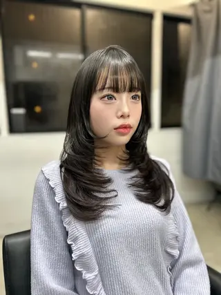 セミロング sunc所属・梅田l大人韓国ヘア レイヤー×艶カラーのヘアスタイル