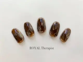 ネイル 【山岡】 ロイヤル•セラピストのネイルデザイン