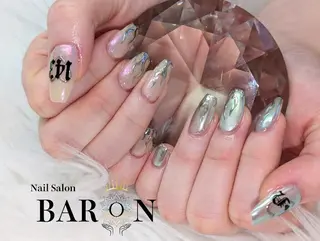 ネイル ♛︎BARON♛︎ SUMIREのネイルデザイン