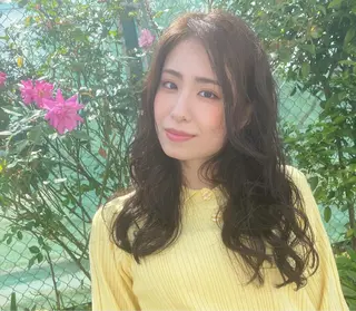 ミディアム カラー grand juteのヘアスタイル