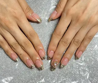 ネイル VIERU 🌈🎀💖のネイルデザイン