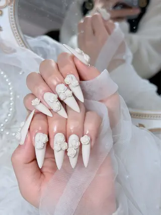 ネイル Eli Nails 新宿のネイルデザイン