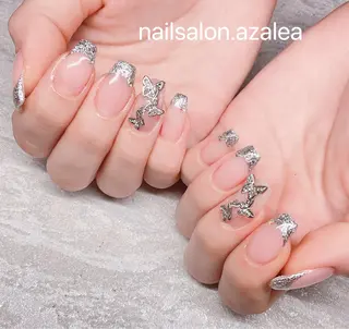 ネイル R inのネイルデザイン