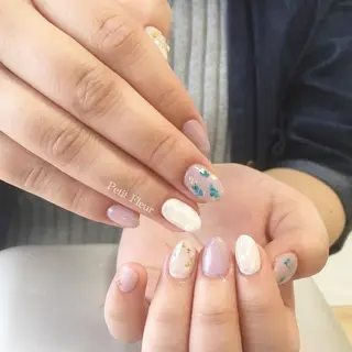ネイル Petit Fleur所属・青柳 亜梨奈のマツエク・マツパデザイン