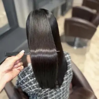セミロング リピート90%超/縮 毛矯正/髪質改善井口のヘアスタイル