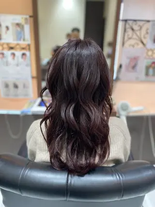 ロング カラー 横手 亜紀のヘアスタイル