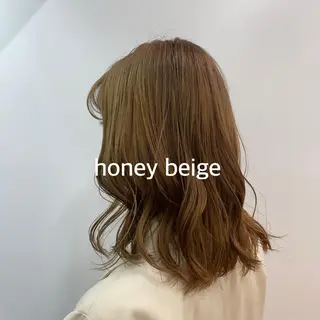 ミディアム 暖色カラー推し/ トヤエリコのヘアスタイル