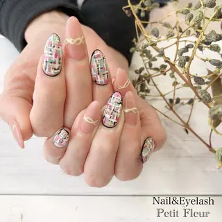 ネイル Petit Fleur所属・青柳 亜梨奈のマツエク・マツパデザイン