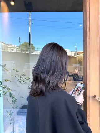 ミディアム 安藤 里奈のヘアスタイル