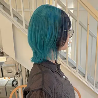 ミディアム カラー 安西 香利奈のヘアスタイル