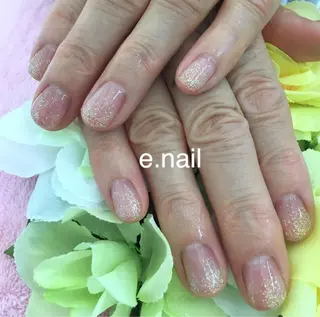 ネイル e.nail所属・和賀井 恵理のネイルデザイン