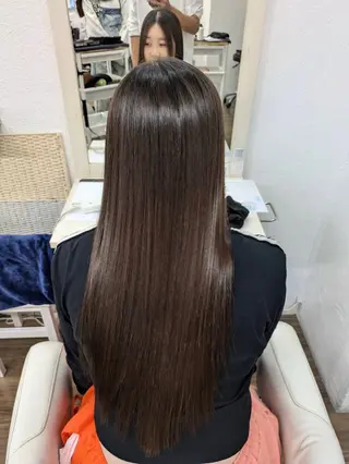 ロング GLOSS 心斎橋 山上のヘアスタイル