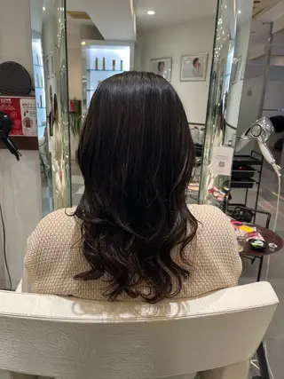 ロング パーマ コテ巻き風パーマ 藤澤　知彌のヘアスタイル