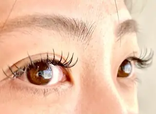 マツエク・マツパ イマイ カナのネイルデザイン