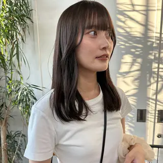 ミディアム カラー myu 🐈‍⬛のヘアスタイル