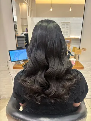 ロング コテ巻き風パーマ🫧 麻尋のヘアスタイル